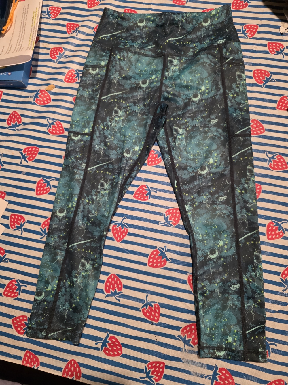 Constantly Varied Gear Women's Capri Galaxy Leggings XS - Teal and Black